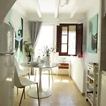 Hébergement de vacances Casa Al Castillo - Charming & Authentic Townhouse - Terrace With Stunning Castle Views *